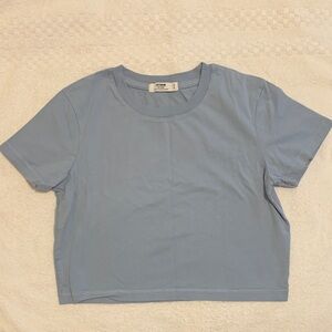 ✨2/$15✨Cotton on blue baby tee!